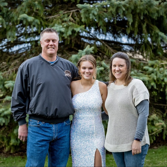 Meet your Posher, Rhonda - Picture 1 of 2